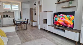 Comfort Budapest Apartment - Private Balcony & Free Parking - AC - Image 2