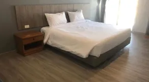 Neo Hotel - Image 2
