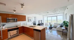 Free Parking Condo in Midtown Miami - Image 3