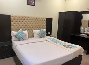 Hotel Grand Inn - Image 2