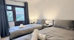 Stylish 3BR Cambridge Bungalow, Near Science Park - Image 5