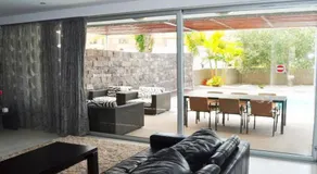 Logement de vacances \"Villa de 5 chambres à Playa del Duque\" avec piscine privée - Image 3