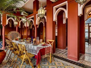 La Ray Weiman Shisan Hotel - Image 4