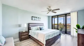 Luxury Two Bedroom Condo with Bay and Gulf Views - Image 2