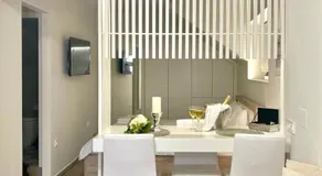 Central Luxury Flat 1 - Image 2