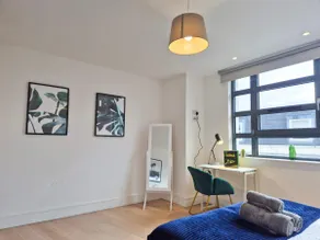 Exclusive 3BR flat with balcony in Regent's Park, - Image 3