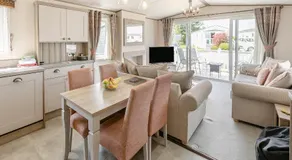 Looe Coastal Retreat - Image 2