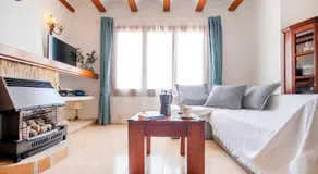 Villa Yvonne - chill out, free WIFI, close to facilities - Image 2