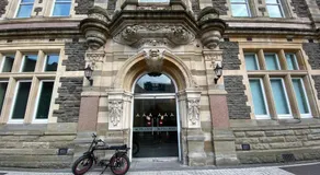 Luxury Cardiff City Centre Apartments - Image 4