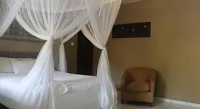 Karingana Guesthouse - Image 2