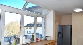 City-Dach-Apartment mit Loggia - Balkon - Kamin - Image 3