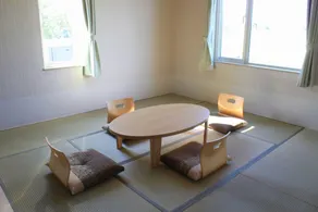 Petit Hotel Blanc Fleur - Image 3