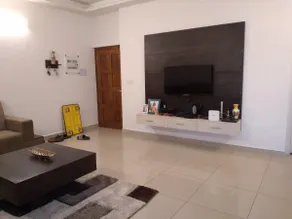 Private Room in 3BHK Homestay with Balcony - Image 2