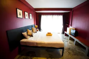 After Glow Hostel - Image 2