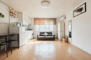 Hongdae 야피하우스/#2넓은공간 1 Room. 홍대입구역 (Exit 6). 파티가능 - Image 3