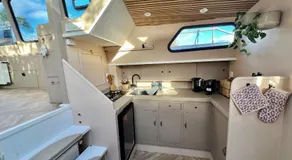NEW - LITTLE IBIZA, on a lake near Amsterdam, with HOT TUB! - Image 3