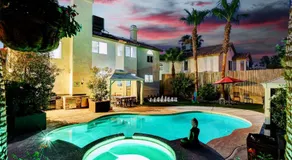 Buddha Play Modern with Pool & Spa Sauna Near Vegas strip - Image 3