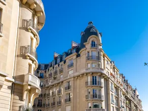 La Suite Trocadéro - Jacuzzi privatif - Image 3