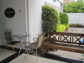 Man u Apartment - Image 4