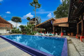 Dancenter Embun Pagi Hotel & Resort - Image 2