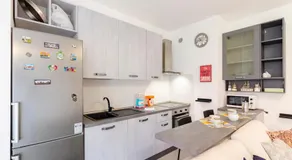 JOIVY Flat with Terrace & Parking - Image 4