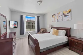 4804 Cayview Ave 306 3 Br condo by RedAwning - Image 5