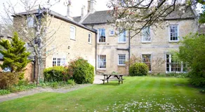 Garden House Stamford - Image 3