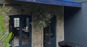 Smiths Townhouse - Image 4