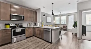 Modern & Chic 1BR Luxury Apts Close to Downtown & Airport - Image 4
