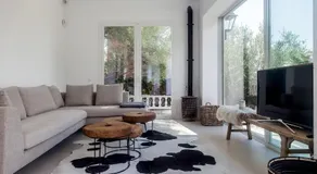 Villa Sitges Colonial. Vues impressionnantes sur la mer. Rénovée 100% - Image 2