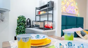 Roses Suite & Apartments  - Image 3