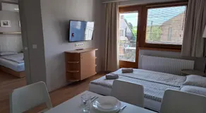 Família Apartmanház - Image 3