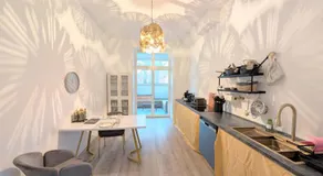 FILMAP-Apartments-Zentrale Lage-Boxspringbett-Beamer-Popcorn-gratis Parkplatz - Image 2