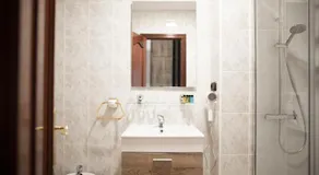 Hostal La Corte - Image 5