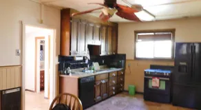 Bungalow on the lake - Image 4