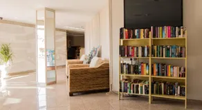 Apartamentos Los Tilos - Image 2