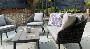 Studio Cabin Retreat with Hot Tub Sea and Downs views in Seaford with own garden - Image 4