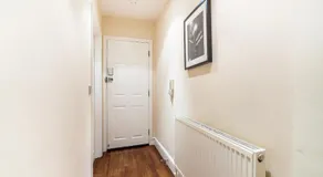 One Bedroom Flat in Bush Hill Park - Image 3