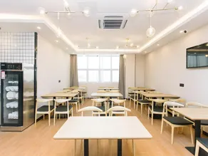 Green Tree Inn Express Nanjing Lukou Airport - Image 3