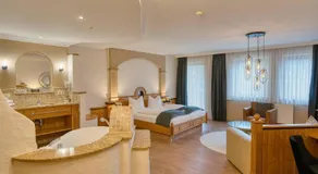 Kristall- & Vitalhotel Bergknappenhof - Image 2