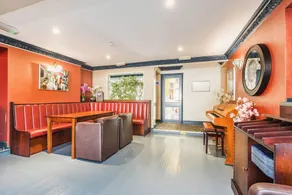 Ashbys Accommodation & Spa hire - Image 5