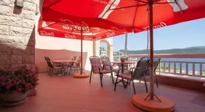 Villa Raguž sa Privatnom plažom i Garažom - Image 5