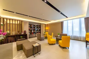 Home Inn Plus Beijing Guomao - Image 5