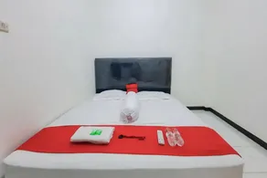 RedDoorz at Permana Homestay near Supadio Airport Pontianak - Image 2