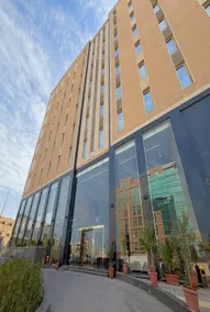 Dancenter Grand Luxury Suites Formerly Holiday Al Khaleej - Image 4