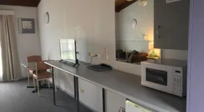 Bakery Park Motor Inn - Image 3
