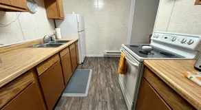 Burrel Avenue Apartments - Image 5