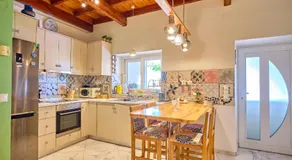 Bougainvillea Escape Cottage - Image 3
