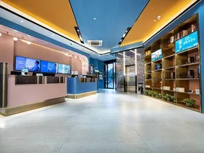 Qingfeng Bailu Hotel (Zhengzhou Erqi Wanda Plaza) - Image 3