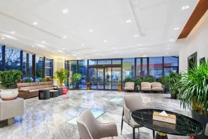 Qiyue Hotel Dalian - Image 2